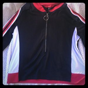 Long sleeve sleeve crop top